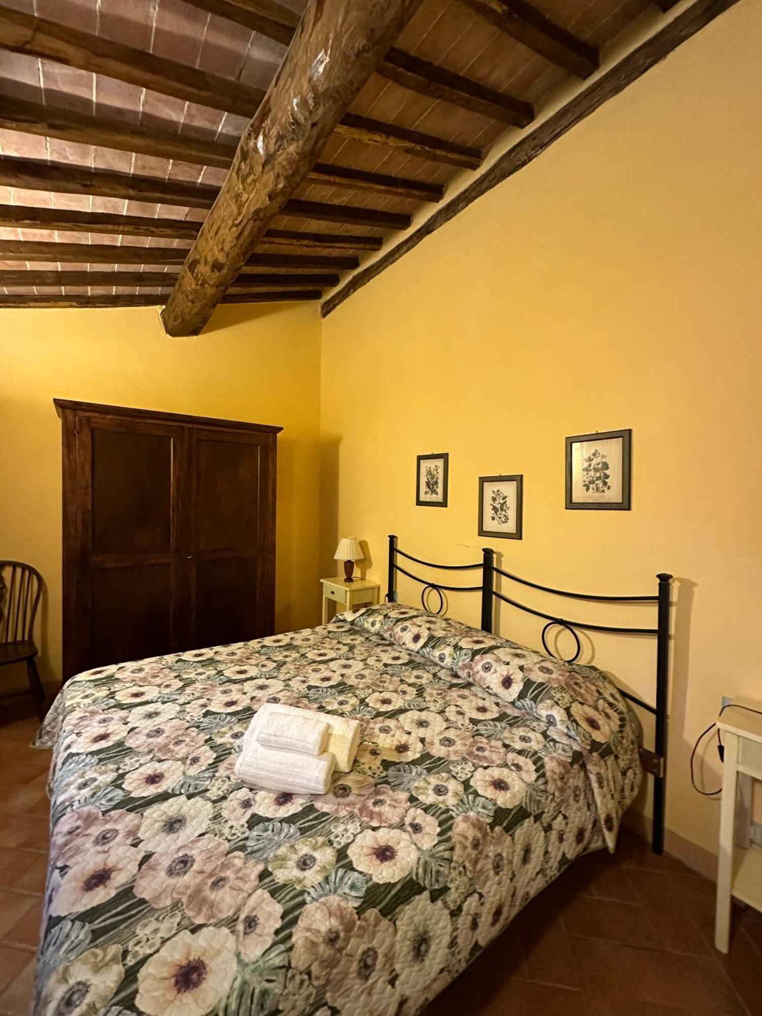 Borgo Tignano Casole dʼElsa Exterior foto