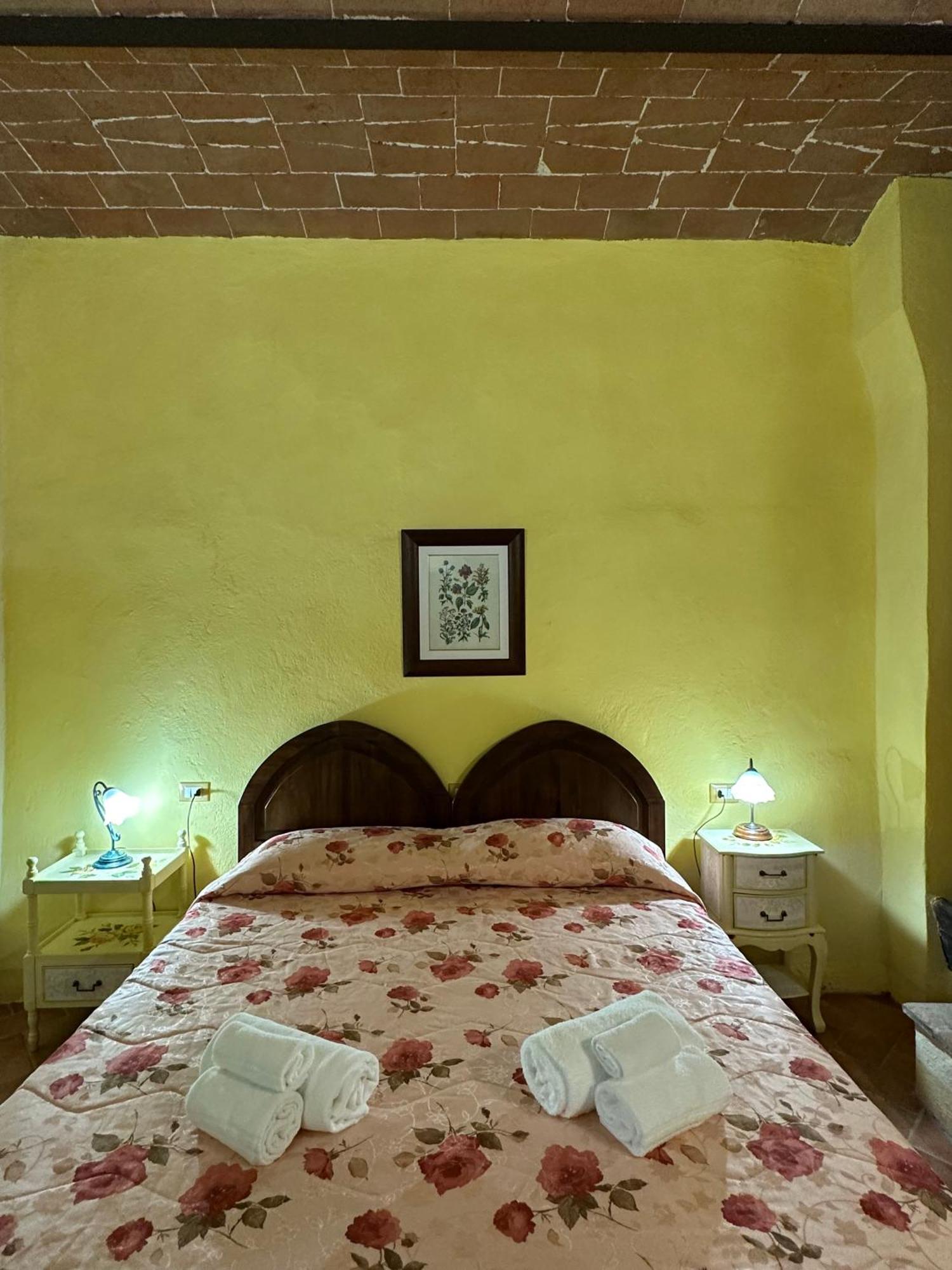 Borgo Tignano Casole dʼElsa Exterior foto