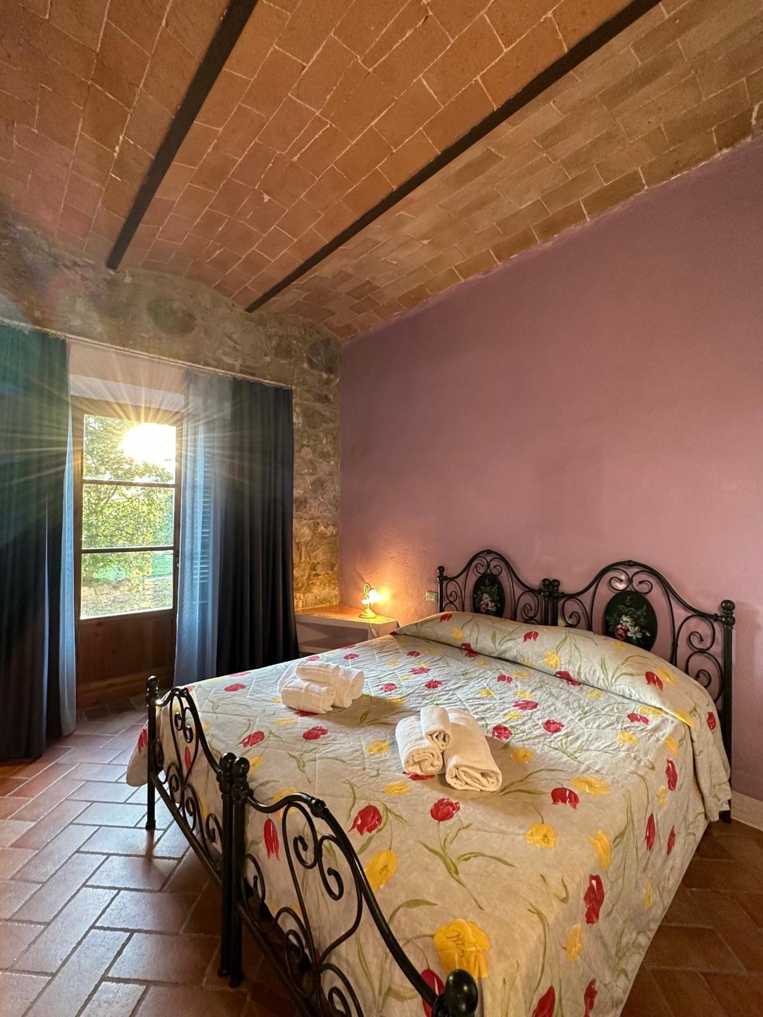 Borgo Tignano Casole dʼElsa Exterior foto