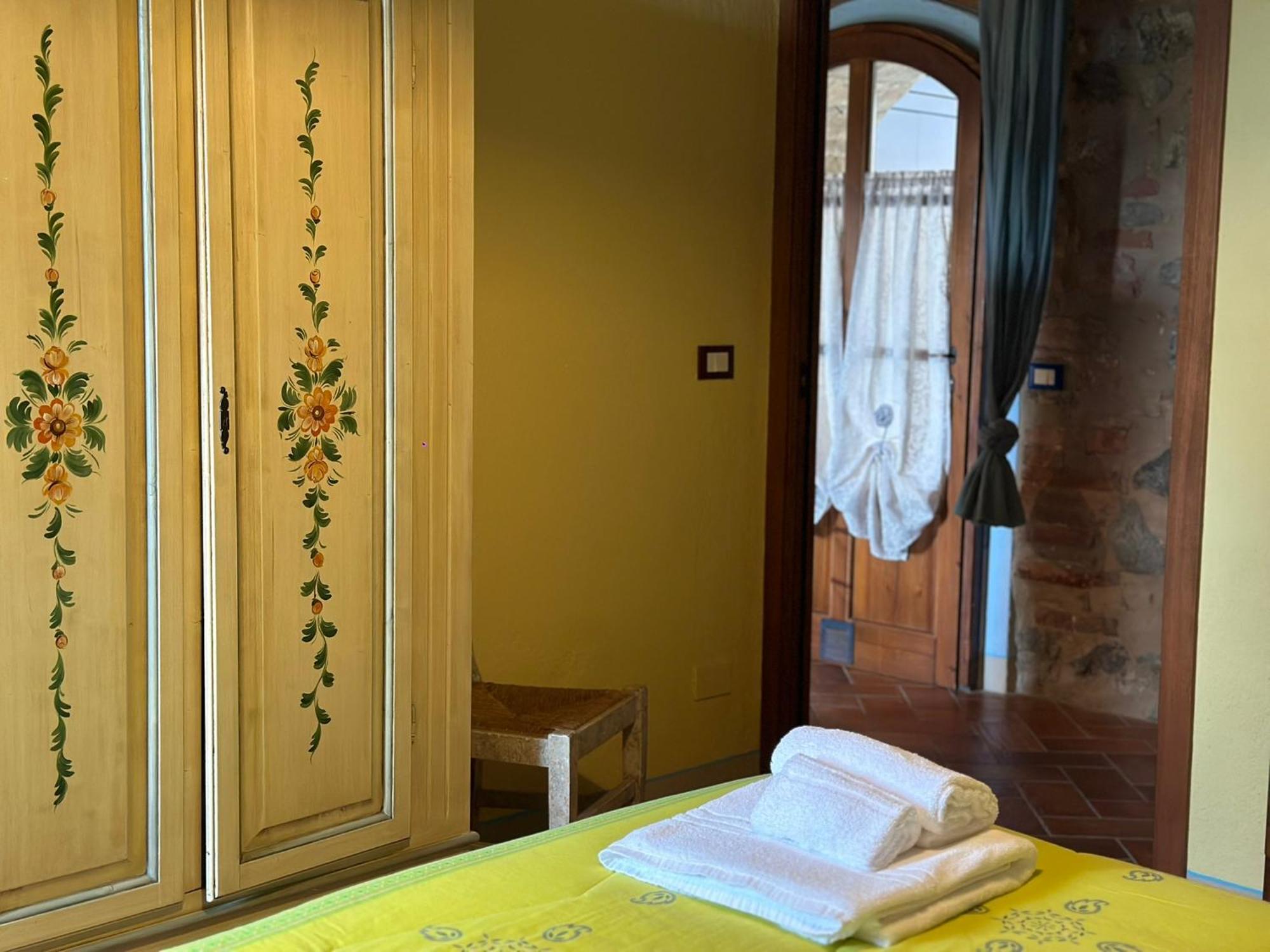 Borgo Tignano Casole dʼElsa Exterior foto